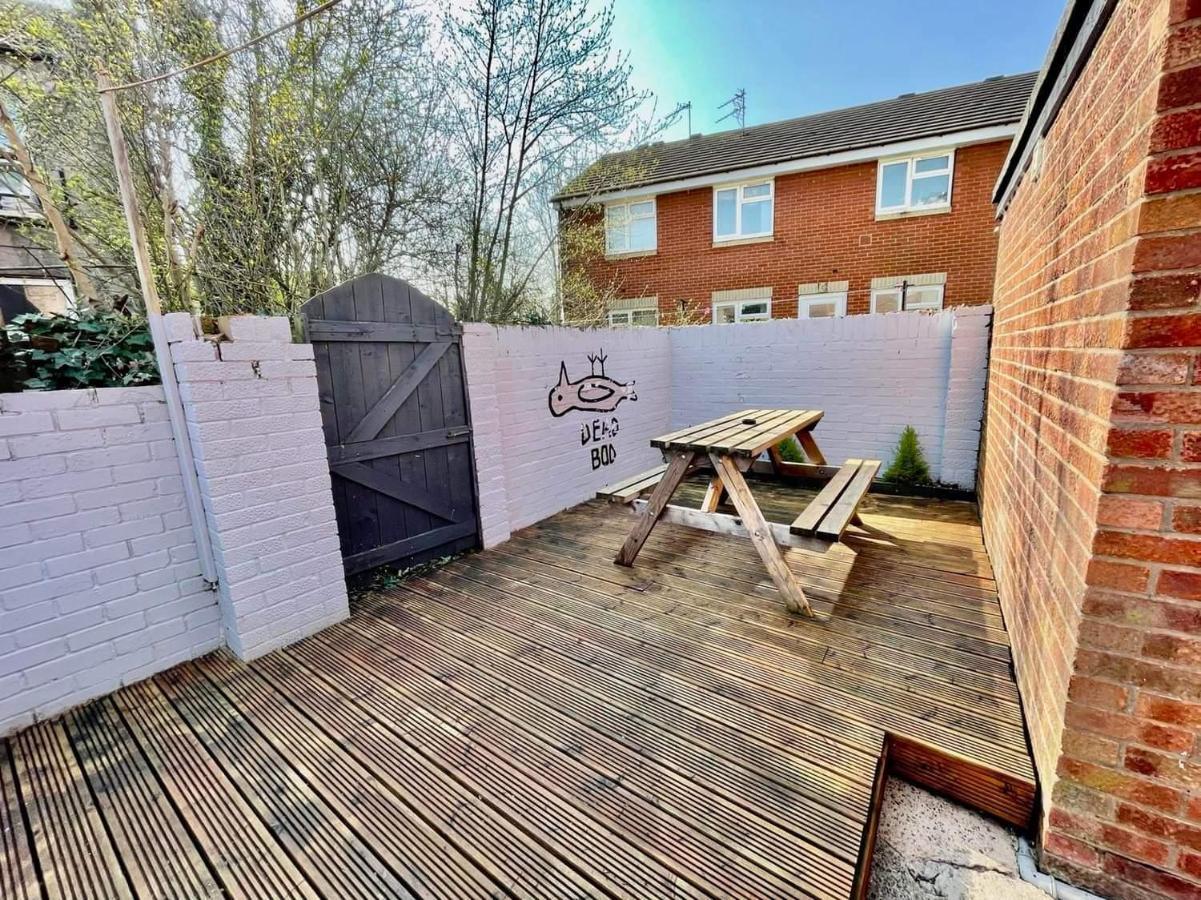 Spacious 3 Bedroom Retreat For Professionals Kingston upon Hull Exteriör bild