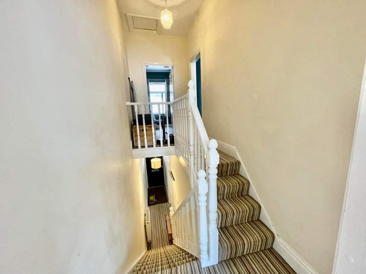 Spacious 3 Bedroom Retreat For Professionals Kingston upon Hull Exteriör bild